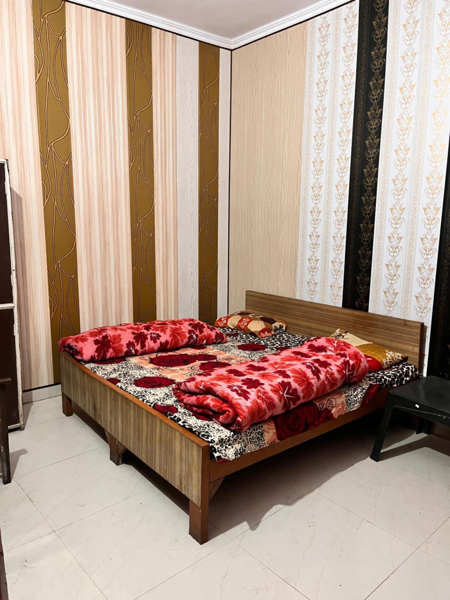 Hotel Pushpanjali Haldwāni Zewnętrze zdjęcie