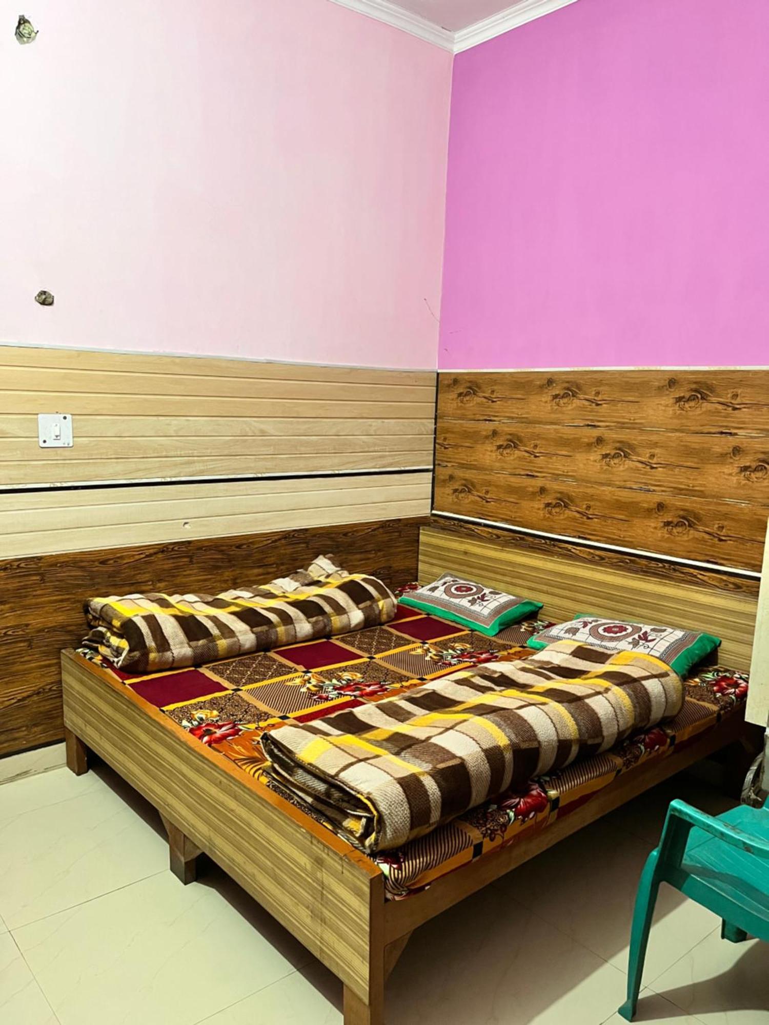 Hotel Pushpanjali Haldwāni Zewnętrze zdjęcie